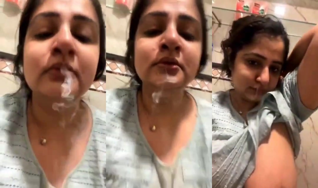 Sexy Indian Tanker Milf